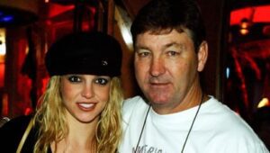 Jamie Vs Britney: O Julgamento da Família Spears: 1×1 HD 6TKbs52